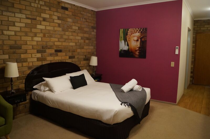 Deluxe Queen Spa Suite Magdala Northern Grampians Motel Accommodation